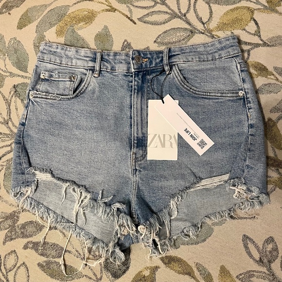 NWT ZARA Light Blue Wash Hi-Rise Jean Denim Women’s Shorts US Size 10 - Picture 1 of 15